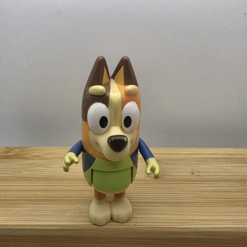 Bluey CHILLI Heeler Mom Figurine Swim Swimsuit Pool Family Beach Day Topper Toy